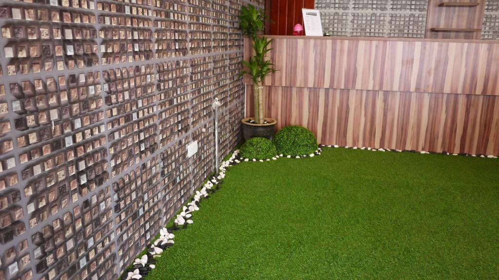 Dream Garden Hotel Кланг Екстериор снимка